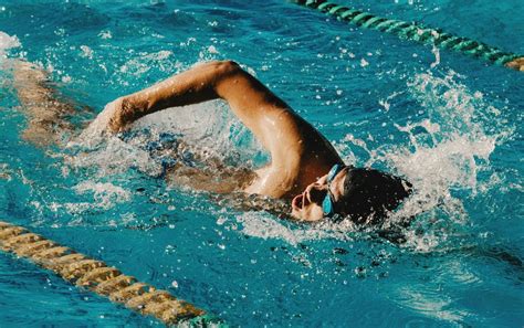 Does Swimming Help with Running? And Can Fish Teach Us About Marathon Training?